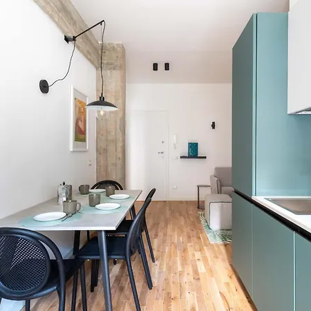 Domus 50 Apartment *