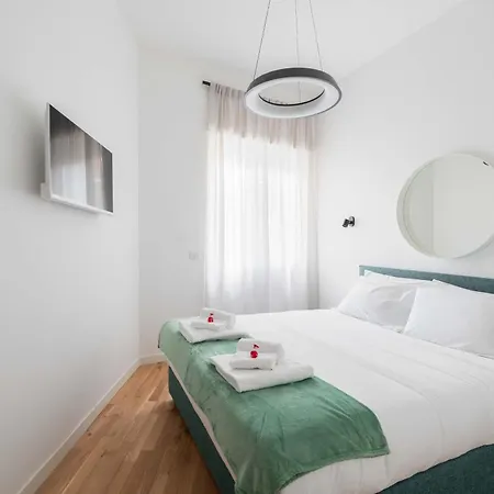 Domus 50 Apartment